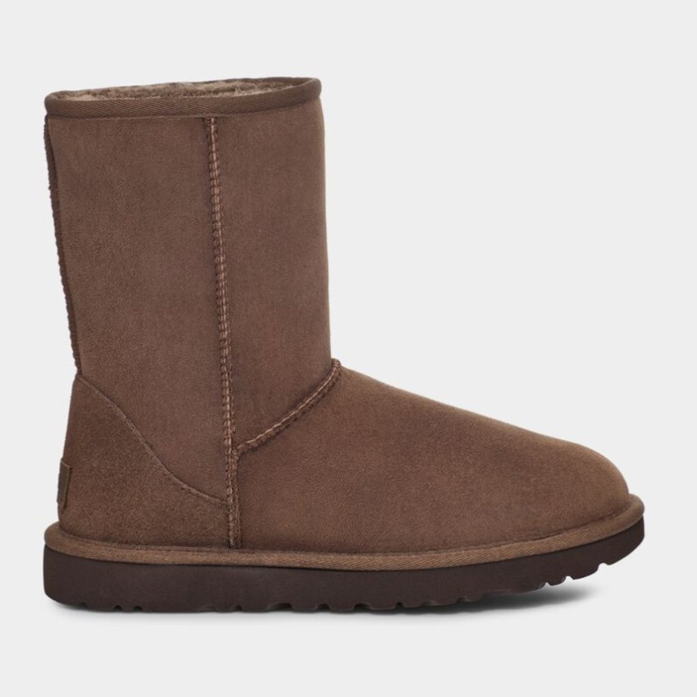 Women's Ugg Classic Short Boot Brown Sz 8